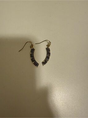 Black and Gold Geometric Design Pierced Earrings